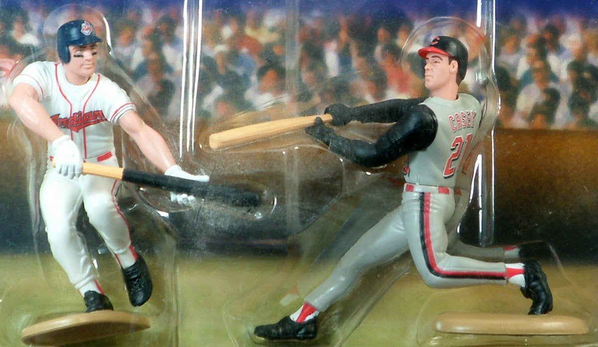 2000 Starting Lineup Classic Doubles Jim Thome/Sean Casey Action Figures