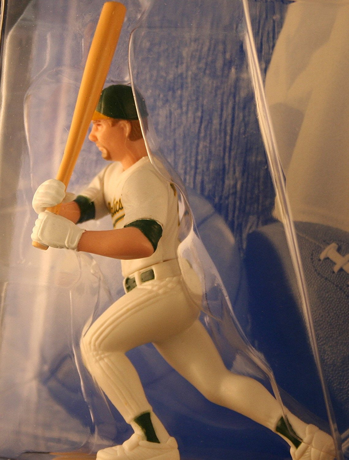 MARK MCGWIRE / OAKLAND A'S & ROGER MARIS / NEW YORK YANKEES 1998 MLB Classic Doubles * Winning Pairs Series * Starting Lineup Action Figures & Exclusive Collector Trading Cards