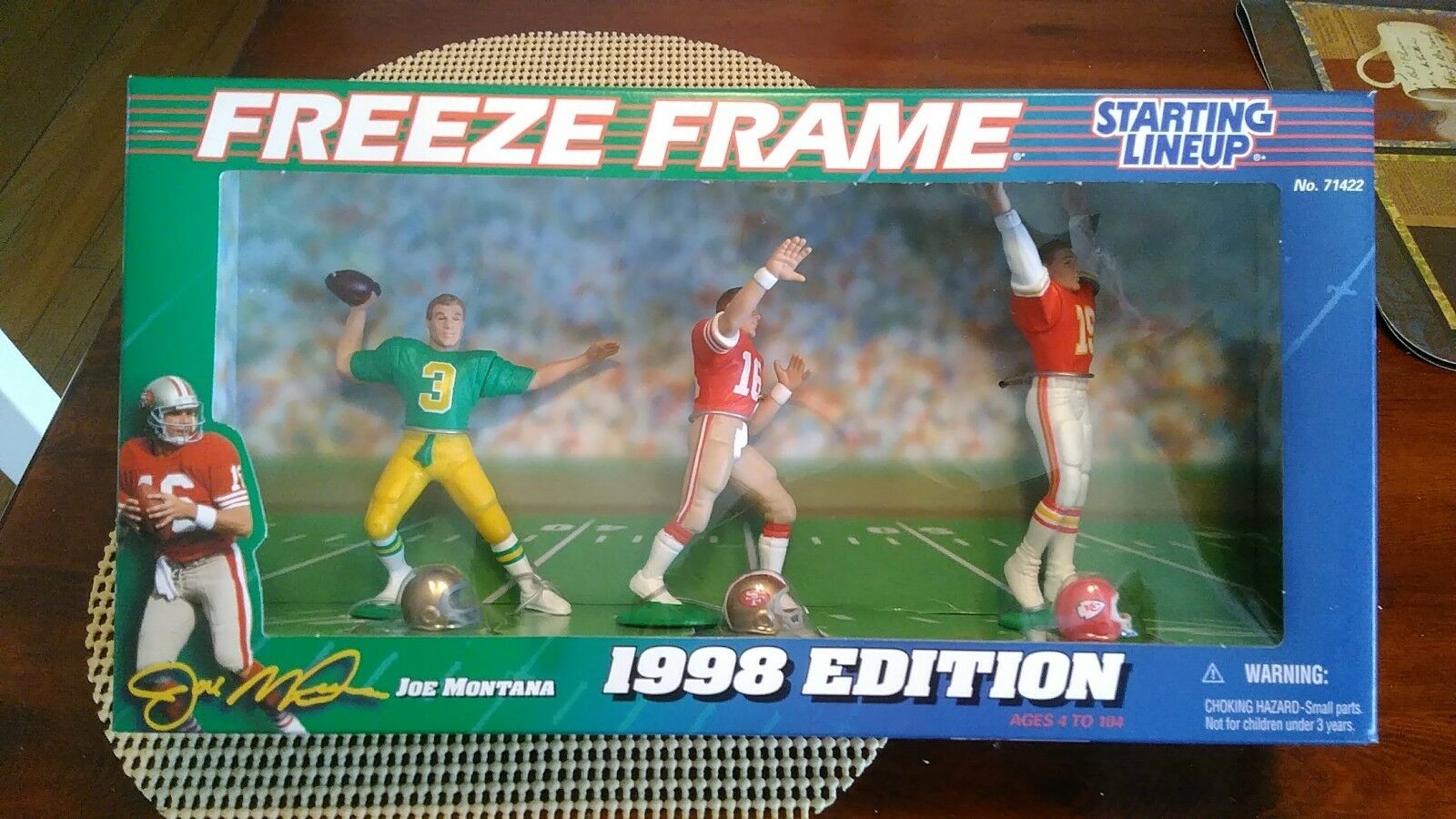 Joe Montana 1998  Freeze Frame  Club figure Starting lineup figure NFL  Chiefs 49ers